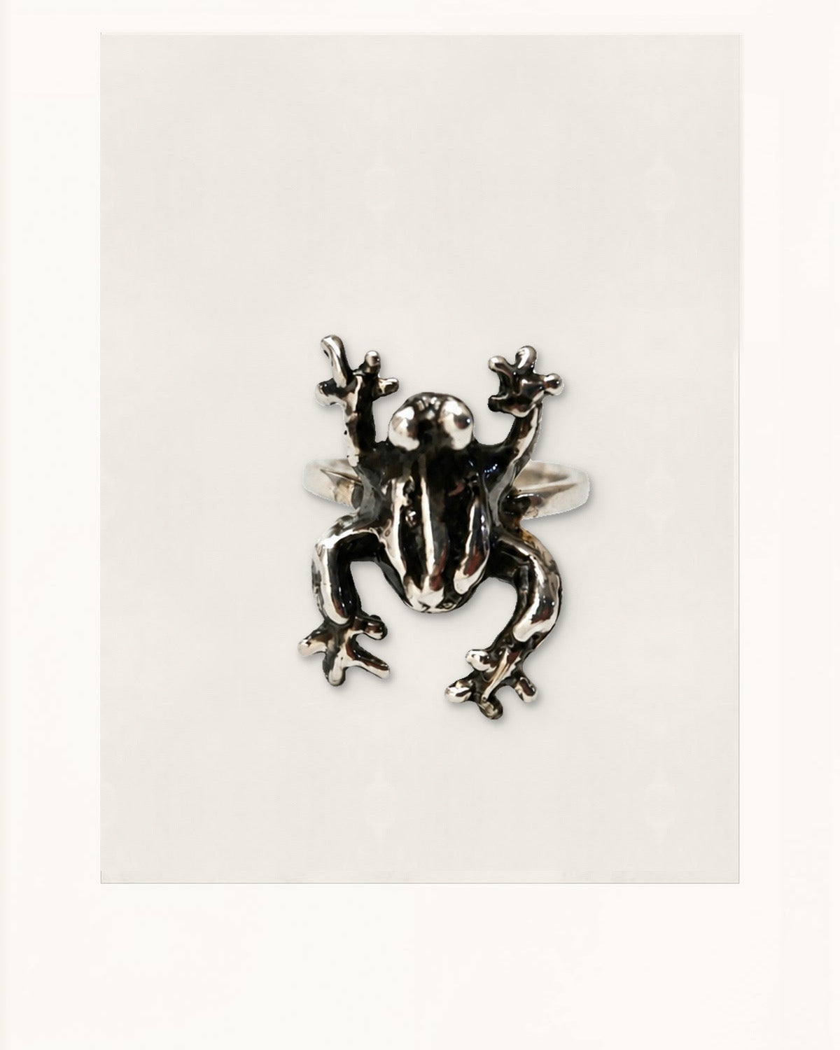 The Dancing Frog Ring